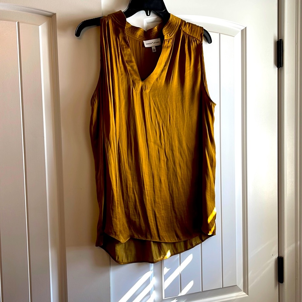 Silky sleeveless top